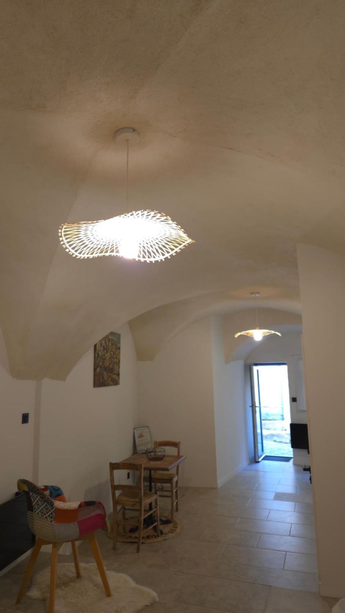 Petit Bonheur Apartment Lauris Luaran gambar
